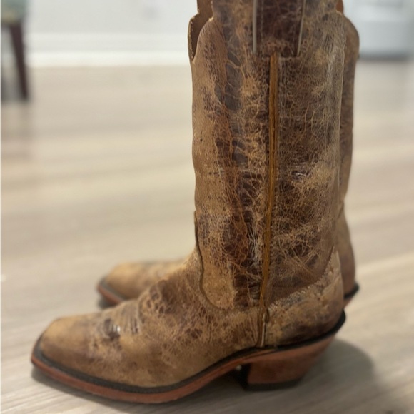 Justin Women's Bent Rail Wildwood Distressed Boot (Tan-BRL122) org $227‎ - Picture 5 of 13